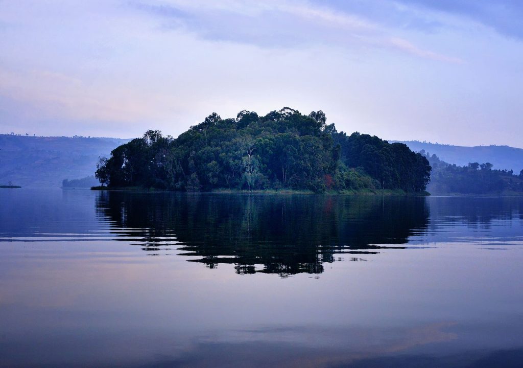 4 Days Uganda Gorilla Trekking in Bwindi & Wildlife safari in Queen Elizabeth safari view 4